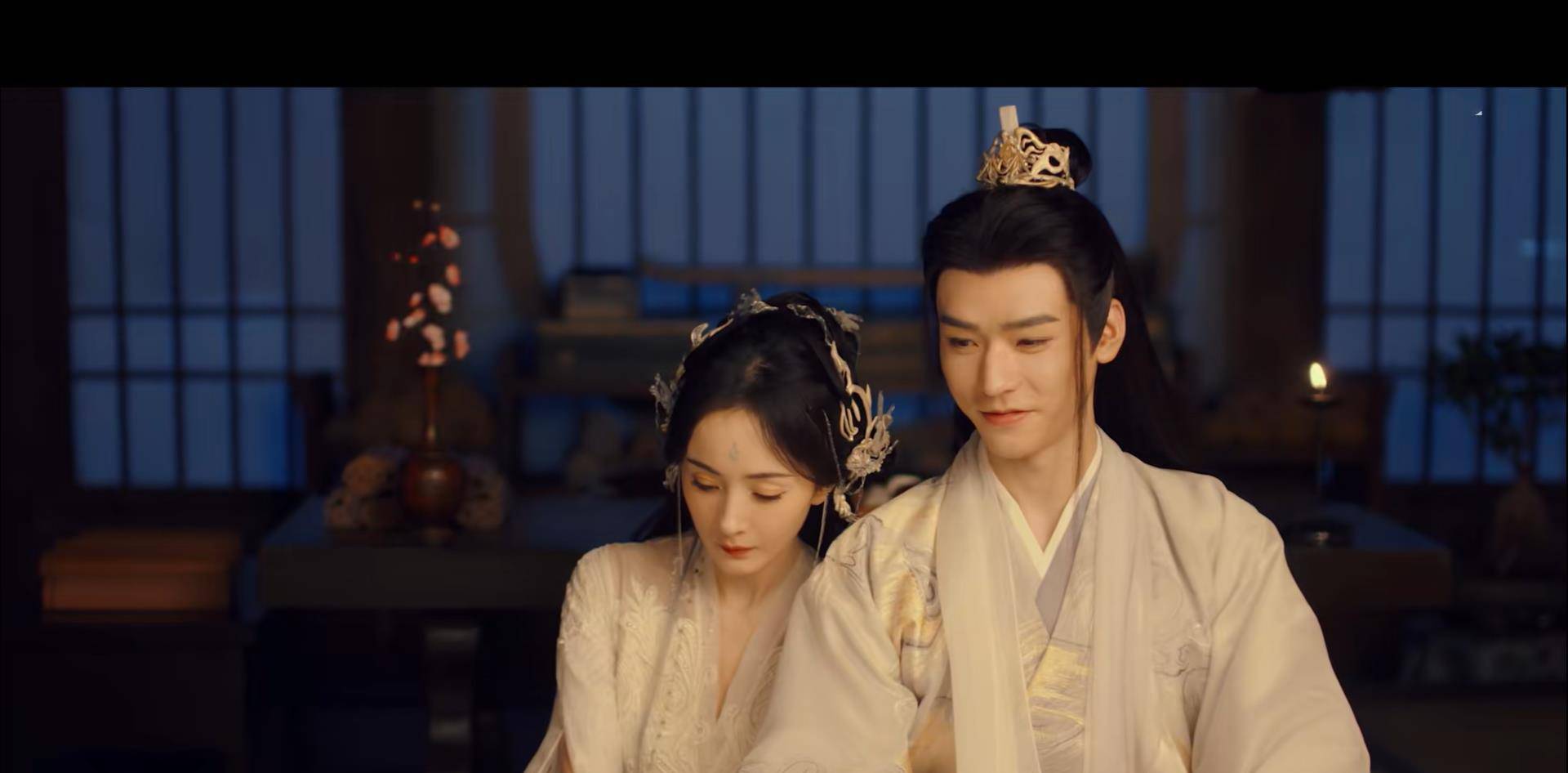 《狐妖小红娘》官宣杀青,杨幂龚俊cp感足,高颜值女配团实力抢镜_演技