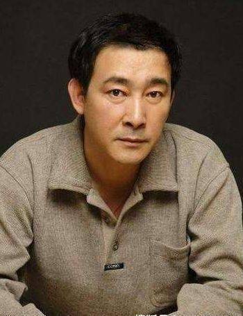 2010年,演员樊志起找尤小刚请假起争执,5小时后却不幸去世_身体_演技