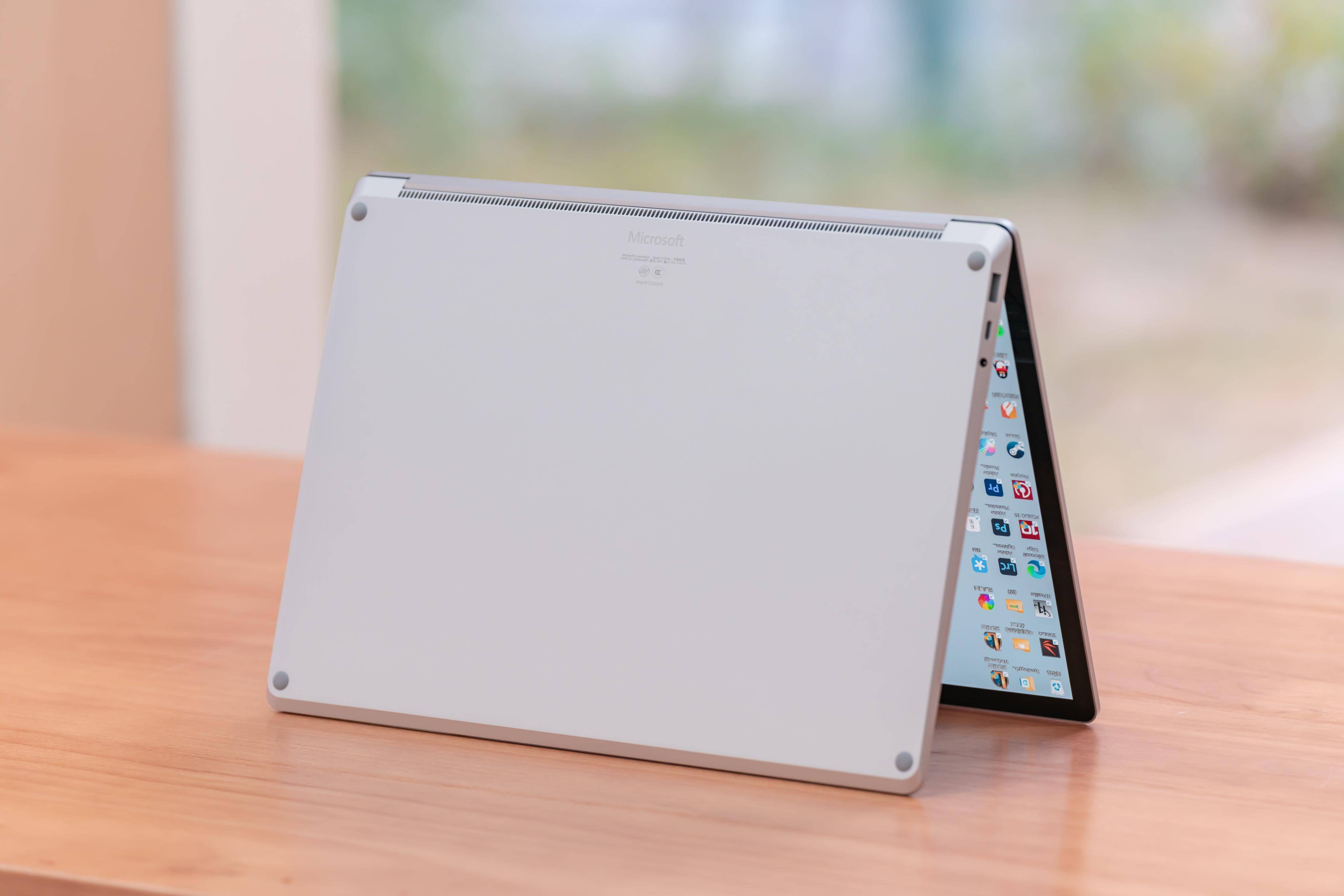 Surface Laptop 5 详测：模具延续经典，配置常规升级，性能表现亮眼