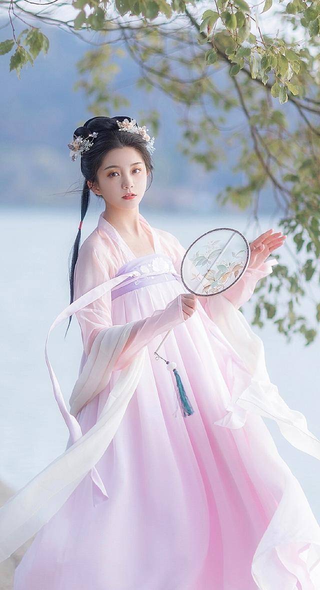 俏女要上位》妇人兴奋地叫着:夫人,老爷终于来信了_药物_吕小萌_事儿