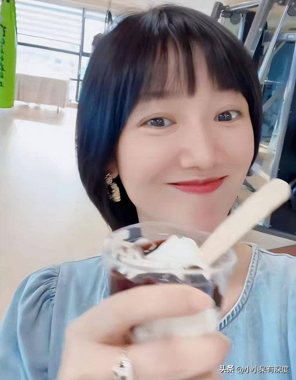 安徽台美女亚群,喜得千金受关注,40岁高龄生女,老公不是王小川_张亚群