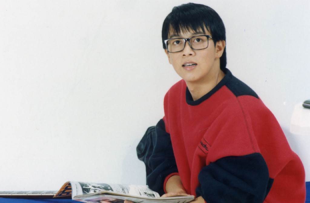 张雨生逝世25周年,张惠妹送鲜花表追思,尊称恩师为"雨生"_音乐_离开