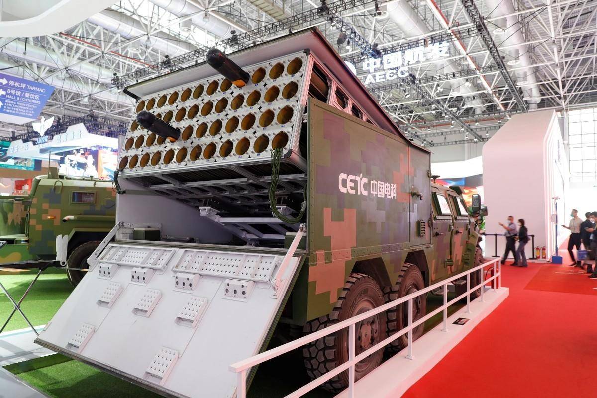 俄专家来华,意识到问题严重性:中国无人机战车,他们造不出来_发射