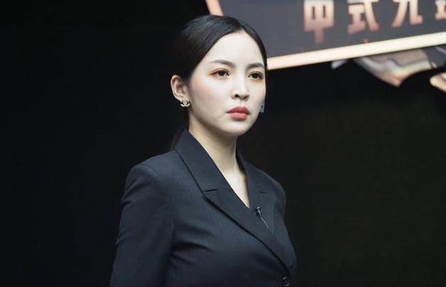 美女裁判王钟瑶因一个笑容爆红!