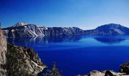 這座殺人湖就是位於喀麥隆地區的尼奧斯湖,尼奧斯湖是一個火山湖,其