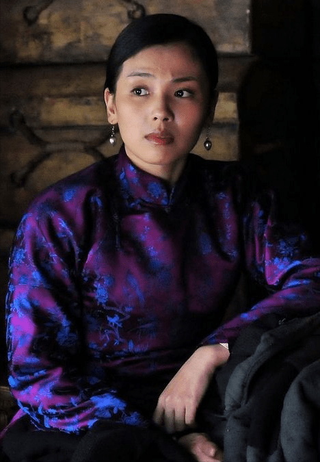 看了《白鹿原》原著:才明白"大拇指"为什么要把黑牡丹抢上山寨_小翠