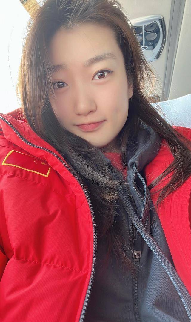 "篮球女神"李梦:场上女汉子场下小公主,择偶标准令人惊讶!