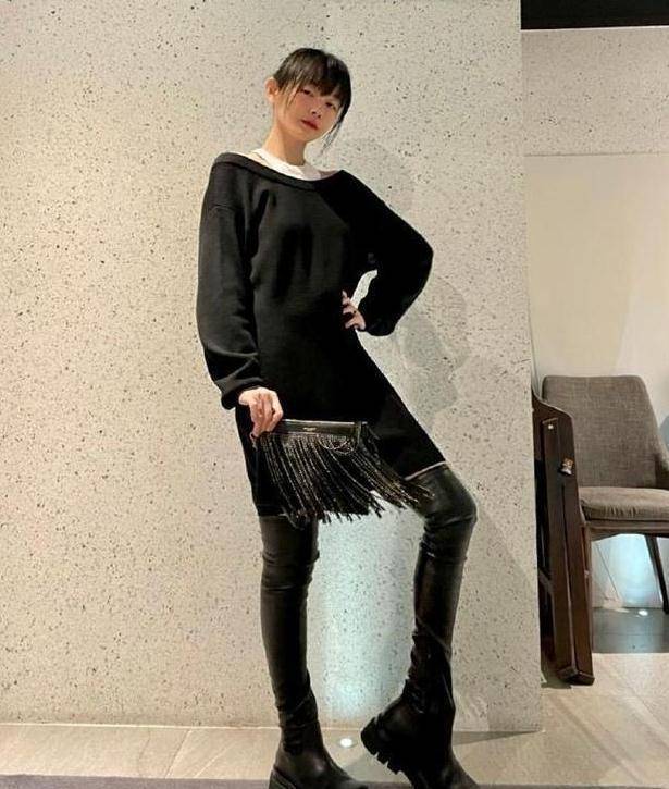 44岁大s暴瘦成少女,和老公汪小菲成兄妹?