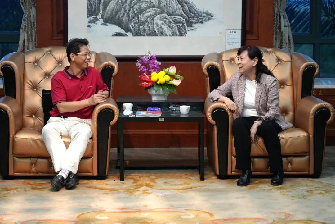 深圳市人民政府副市长张华一行莅临喜德盛调研指导