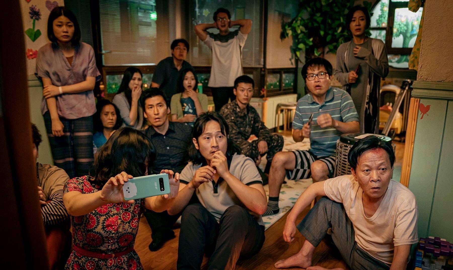 另一个能自由穿梭在各个人类躯壳的变异体到底是何方神圣?