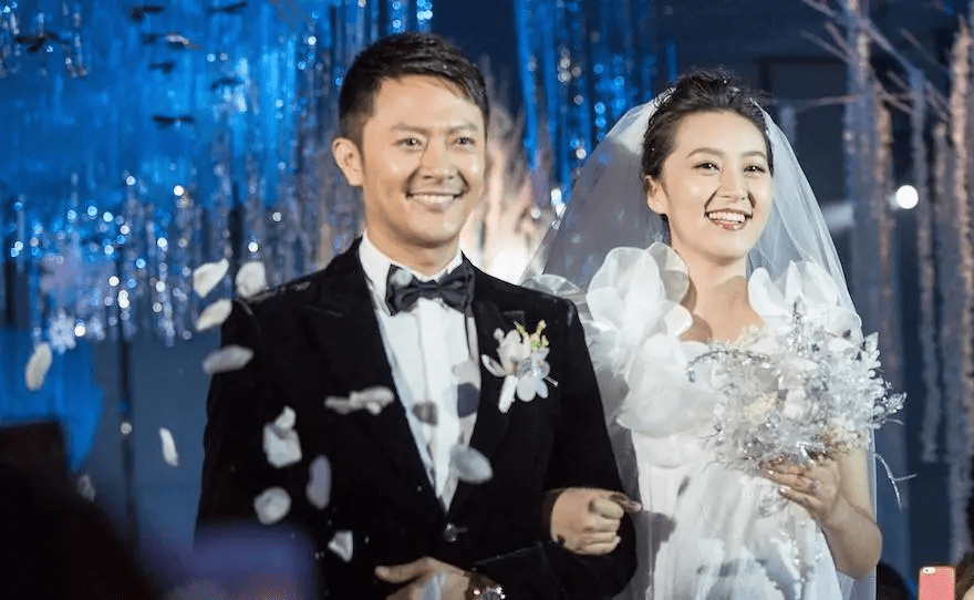 哈琳娜用假身份骗婚印小天,被揭穿后带着孩子卷钱逃跑,现状如何