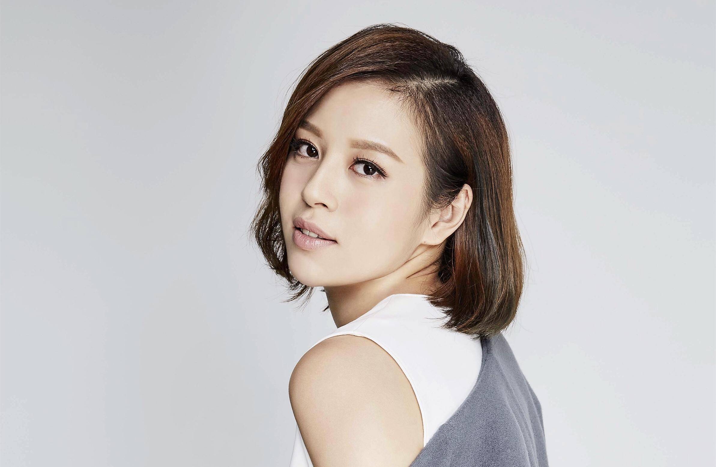 33岁台女演员曾和偶像剧小生相恋,现如今一人生活幸福温暖_刘品言