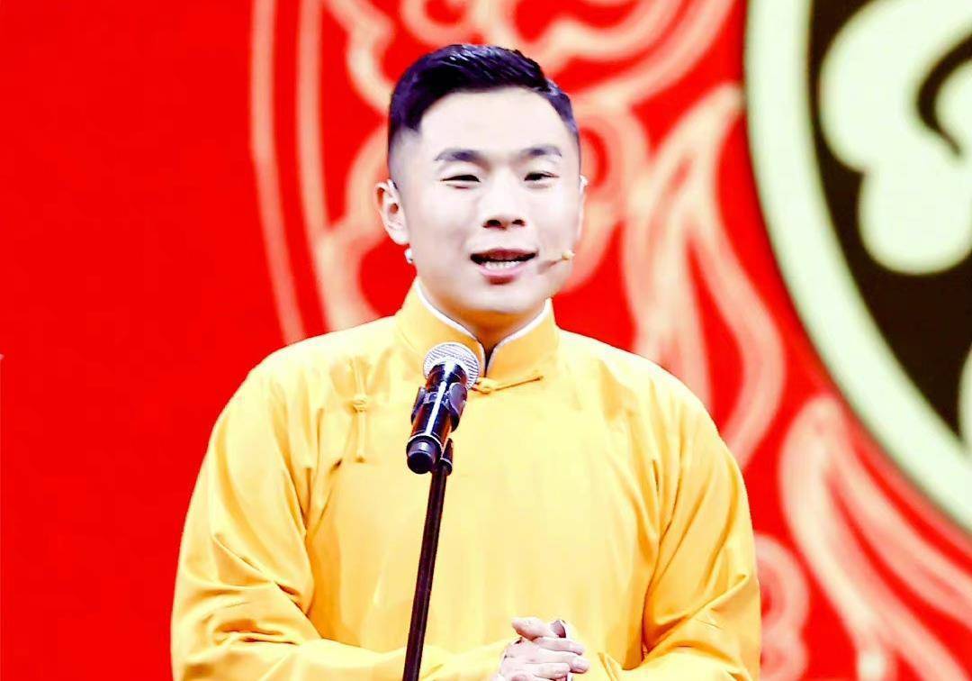 《德云斗笑社》第二季:张九南表现一般,但他身上充满惊喜_表演_观众们