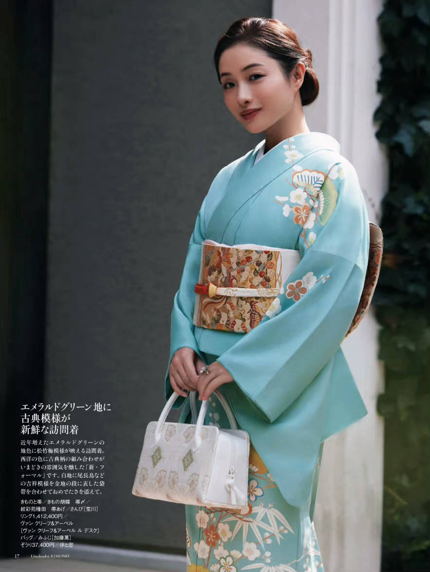 日本女星石原里美和服写真超靓！雪肤玉貌微笑很甜美呆了