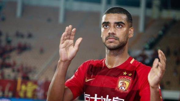 艾克森迟迟找不到状态,留给他的时间不多了_国足_球员_位置