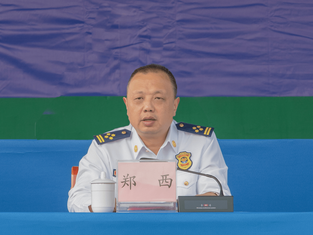 救援人员表示衷心祝贺黄绍明政委向新授衔的仪式开始在主会场参加会议