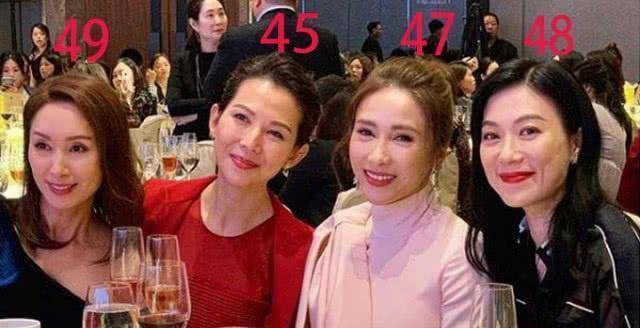 tvb四大花旦罕有同框一众小生花旦合影再次印证港星老得慢_蔡少芬
