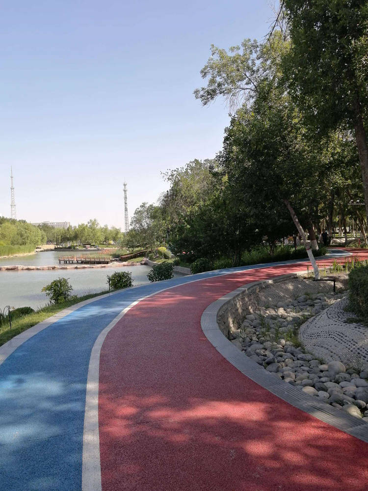 公园彩色路面图赏_水泥_颜料_等材料