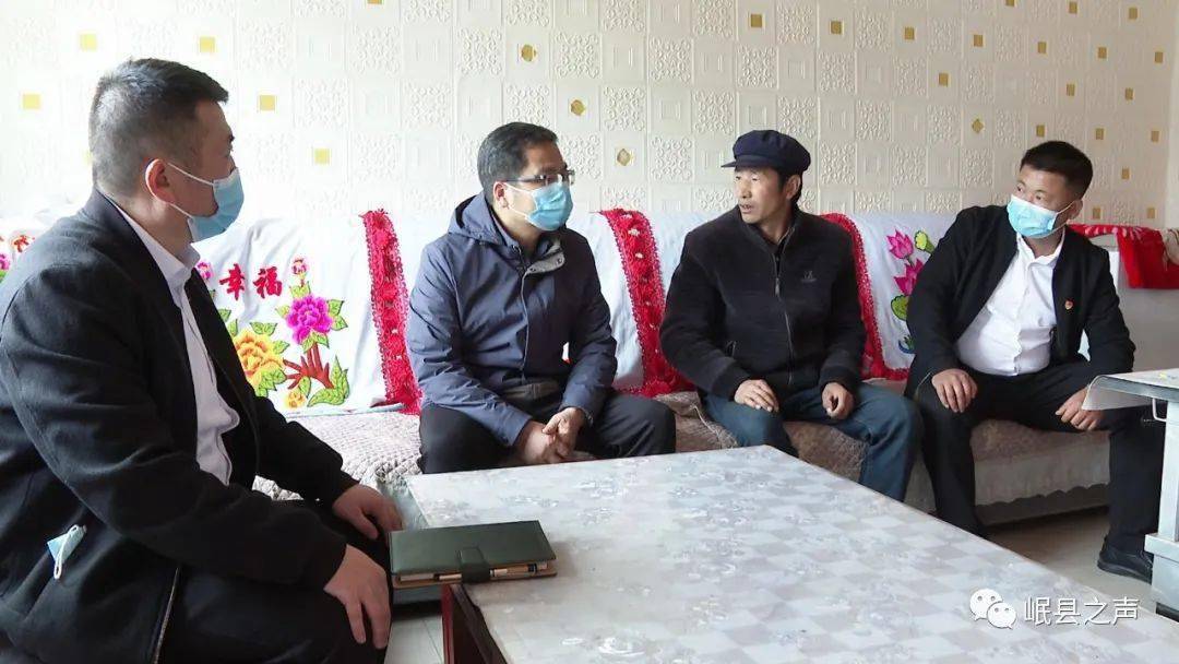 王亚伟在闾井镇宣讲党的二十大精神_发展_建设_乡村