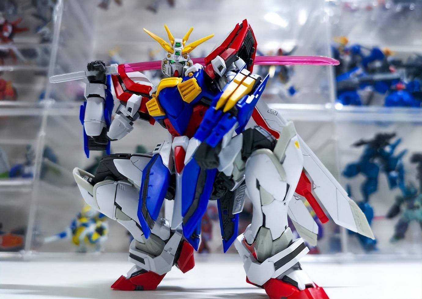 rg比例神高达可动展示,一字马与单手踢都可以_模型_动作_检验