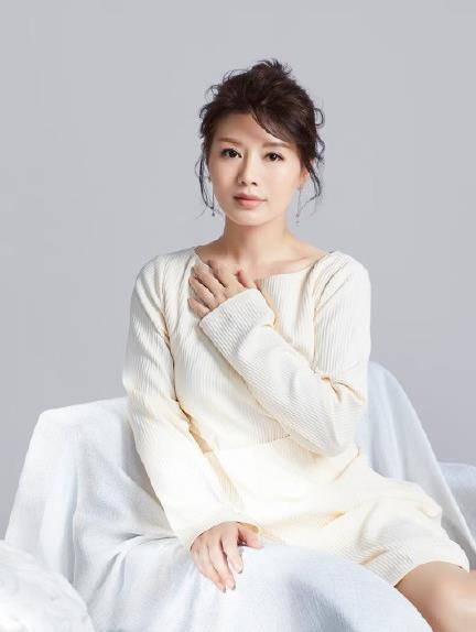 和傅程鹏恩爱21年,周丽淇横刀夺爱,程愫现状是最好的"报复"_低调_夫妻