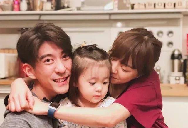 李心艾曝唐嫣龙凤胎:关系再好,也要懂得分寸感_网友_谢娜_距离