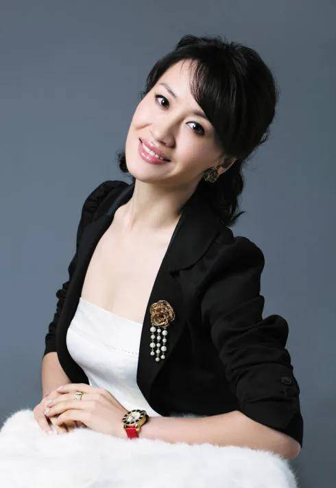 "南拳皇后"李菲的家乡情结 曾到广西贺州为电影开拍选景