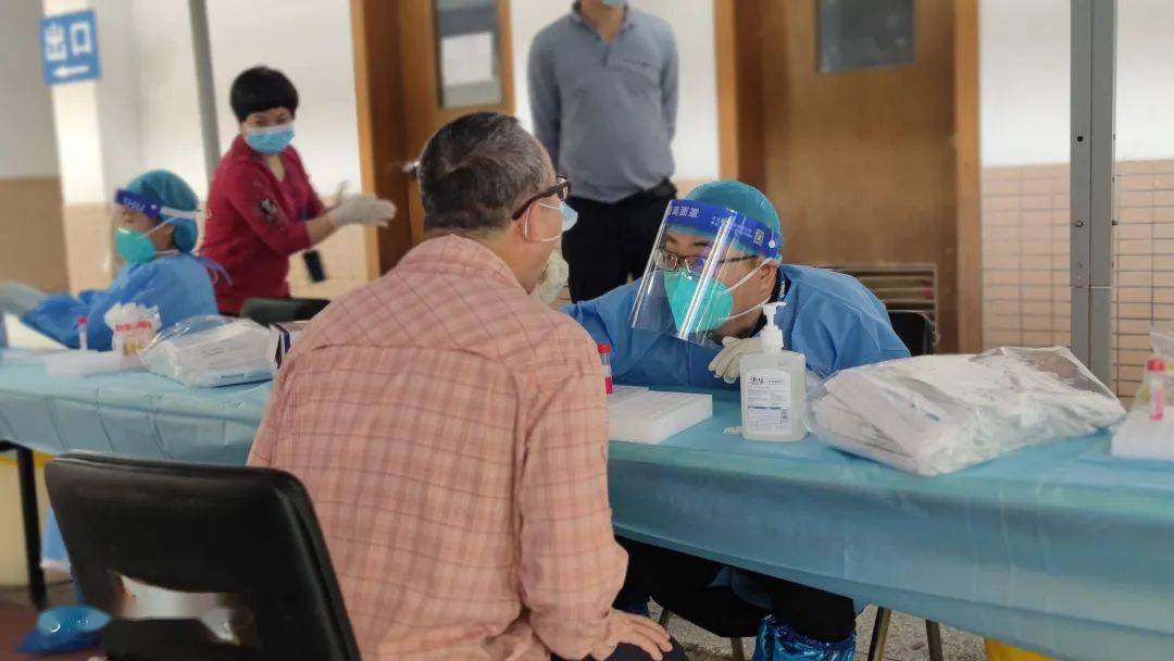 志愿同担当,防疫有力量——伟易达志愿服务站志愿采正式上岗_采样