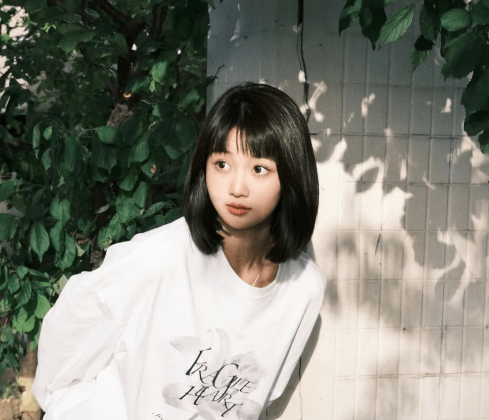 买超出轨女子身份疑曝光,21岁北电女大学生,身材不输张嘉倪_邵晴_网友