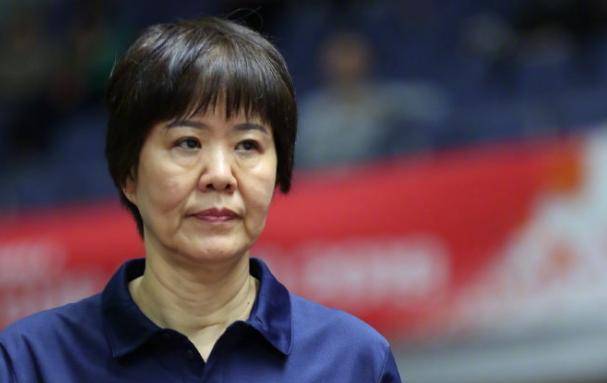 女排天才张锦文:因花洒毁前程,被国家队开除,郎平:永不要她_精神_因为