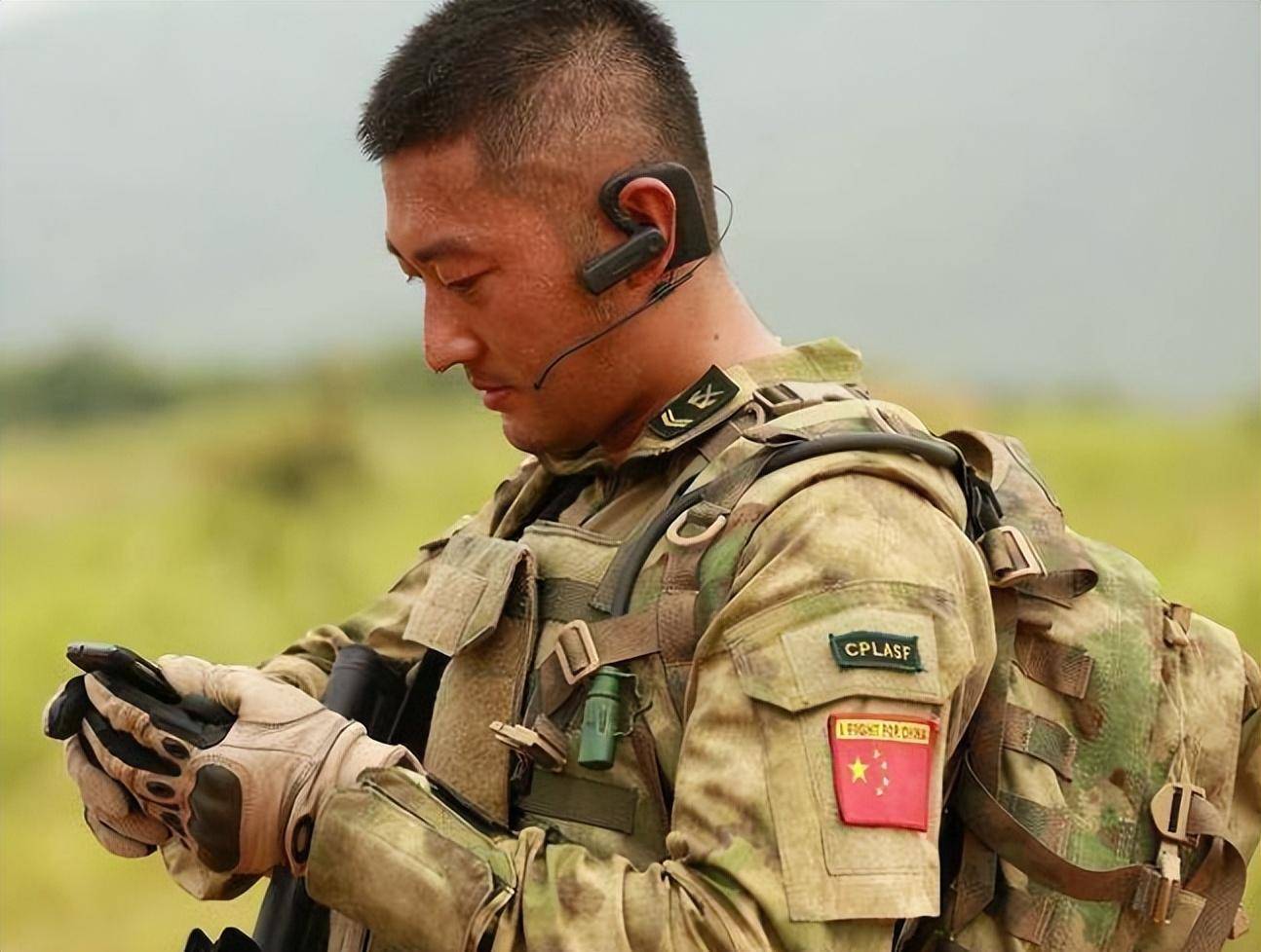 山寨版《战狼》上映,首日票房仅1083元,片方疑似蹭吴京热度_刘腾远