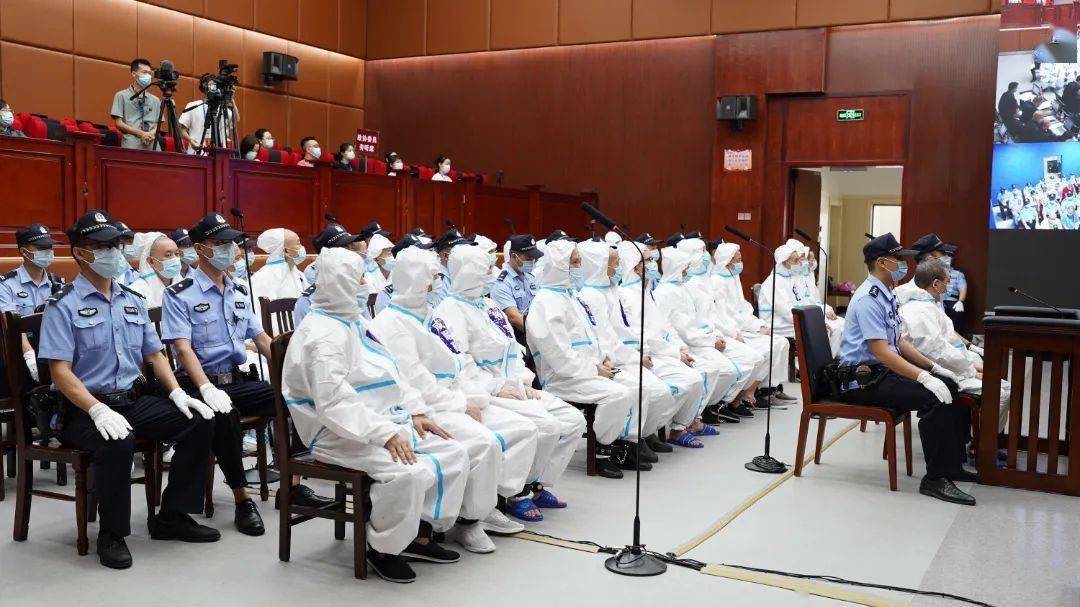 曹培均等组织,领导,参加黑社会性质组织案一审宣判!_砖瓦_宜宾市_非法