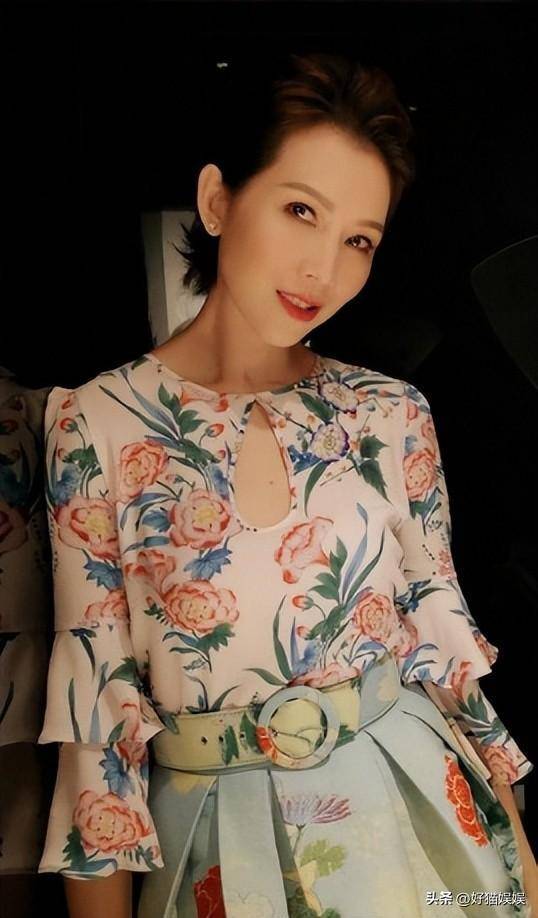 恋吴奇隆3年,蔡少芬为何转身嫁给了"穷小子"张晋_蔡妈_李嘉欣_妈妈