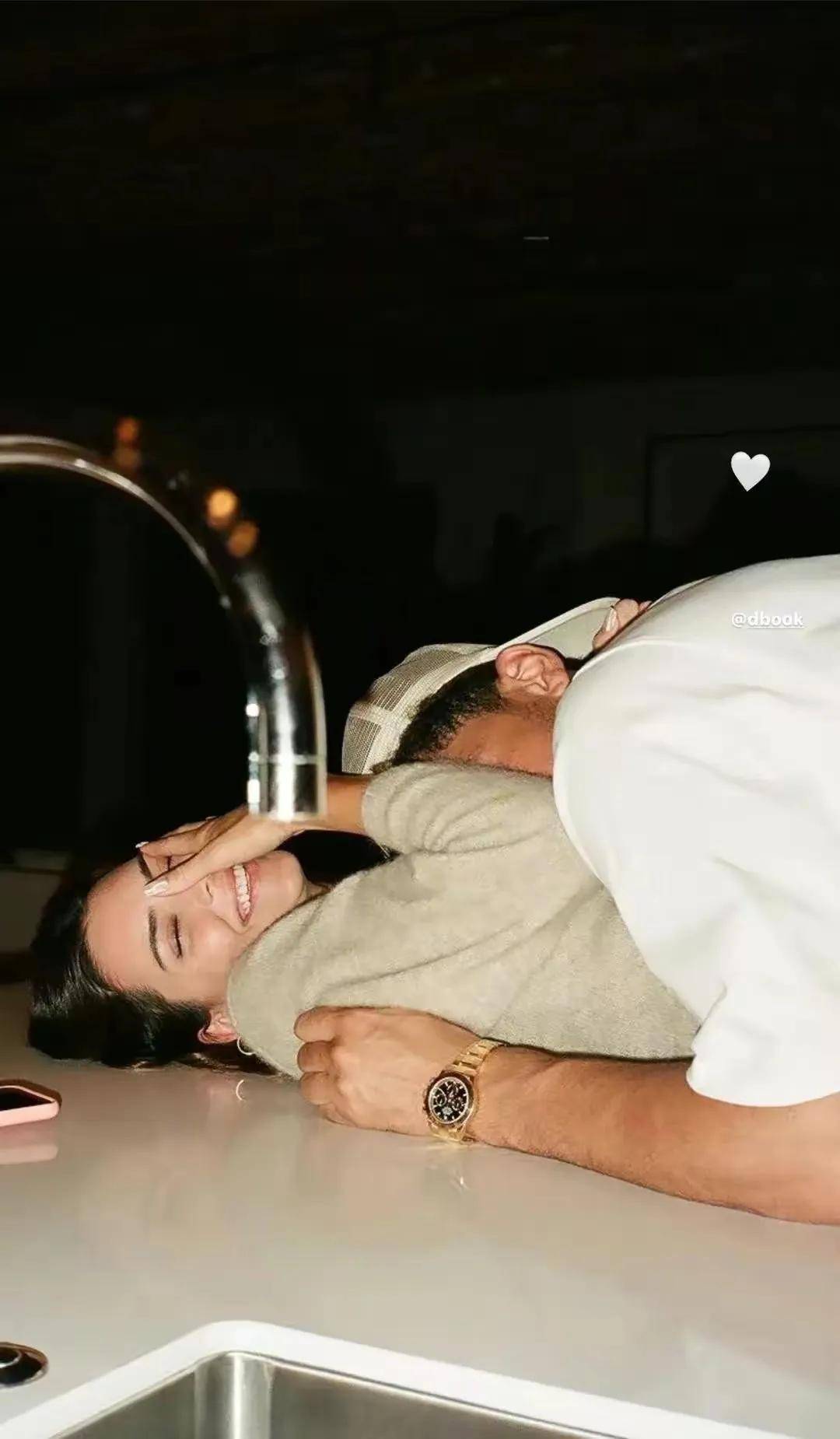 超模肯豆kendall jenner被曝与布克分手,女方唯一公开承认的男友