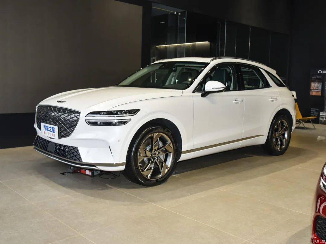 5秒破百!溜背造型,这台"小宾利"回头率完爆bba?_搜狐汽车_搜狐网