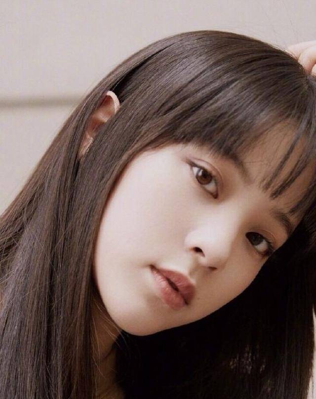 欧阳娜娜算得上是惊为天人吗?_五官_眼睛_鼻子