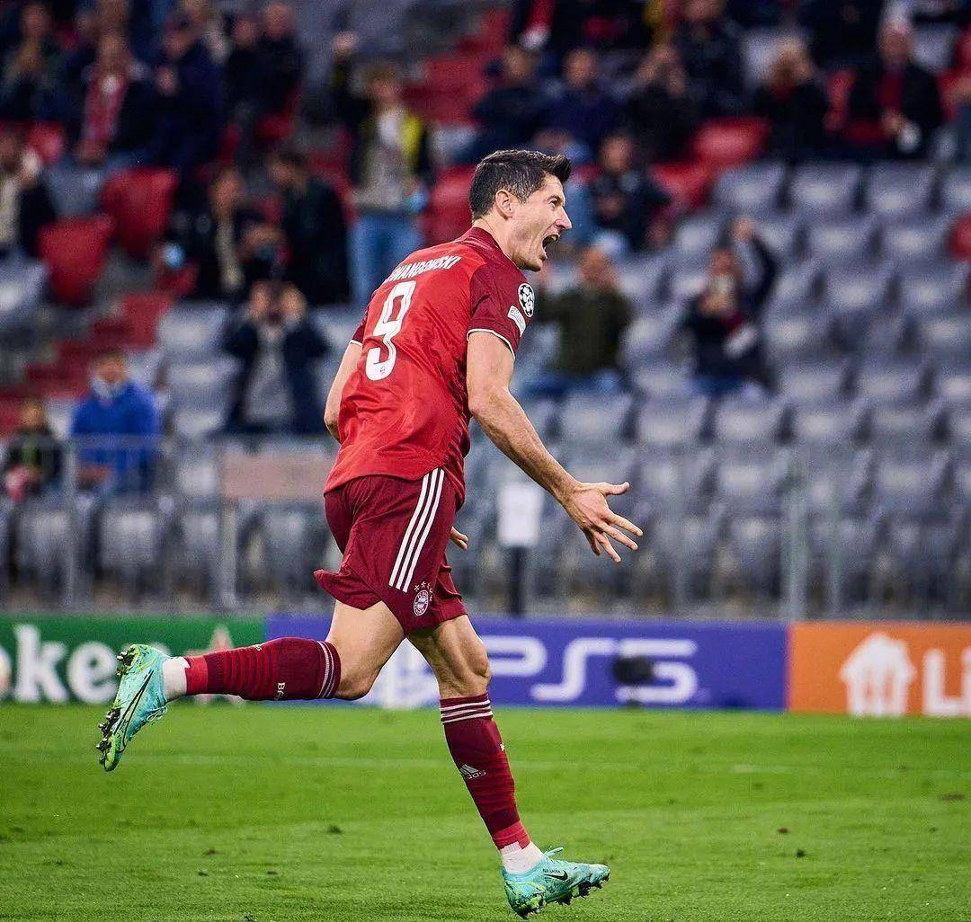 欧洲金靴高居第1!梅西37球居第3力压c罗