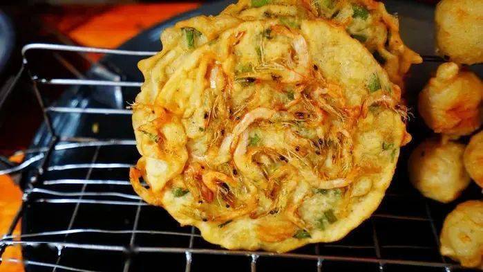 最早流行于江南地区,距今已有近200多年的历史,北海虾饼又称虾子籺,虾