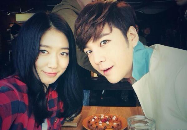 张根硕30代仍有少年感 减肥成功颜值重回巅峰 与朴信惠cp意难忘_作品