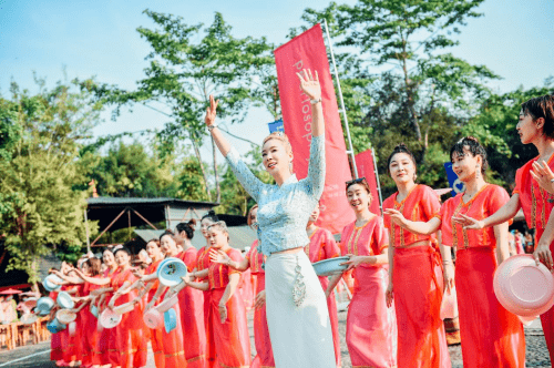 西双版纳站真珠美学孙玉婷让世界看到民族美_女孩_文化_视频