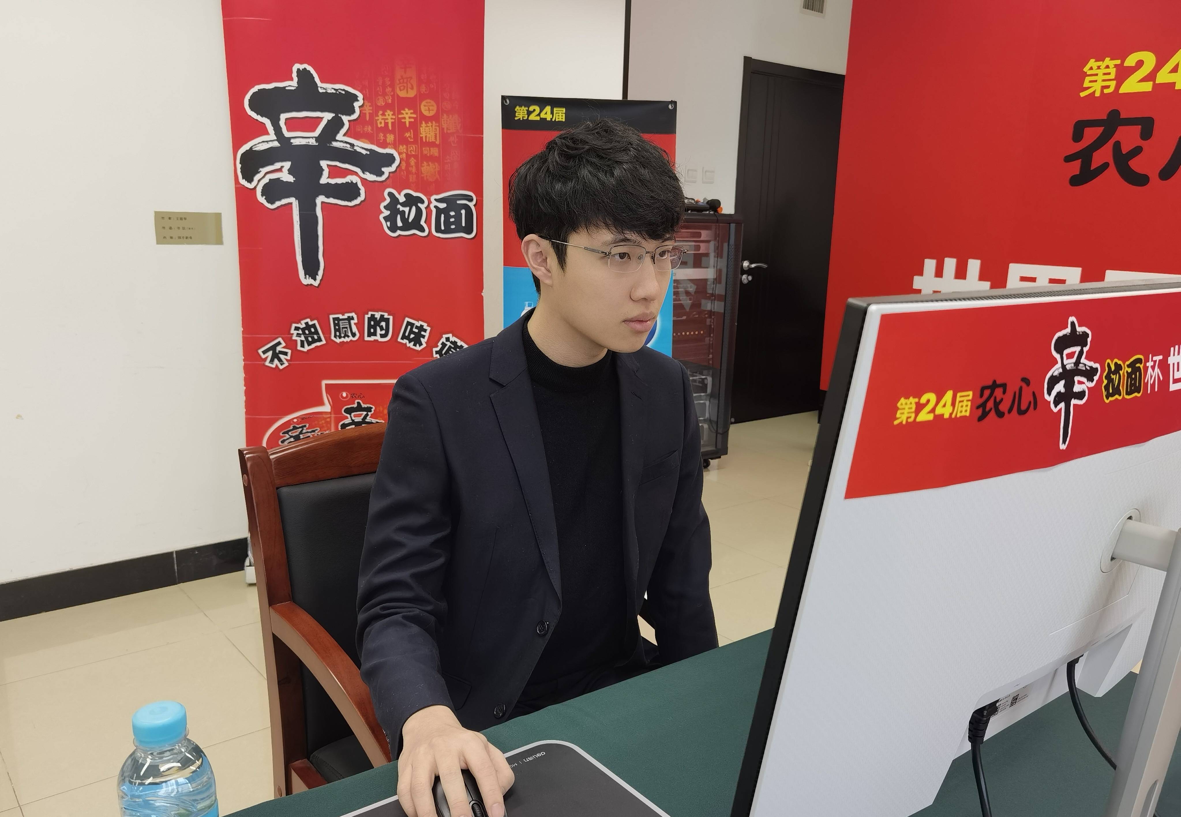 连笑不敌井山裕太,农心杯中国队仅剩两将_日本队_韩国队_九段