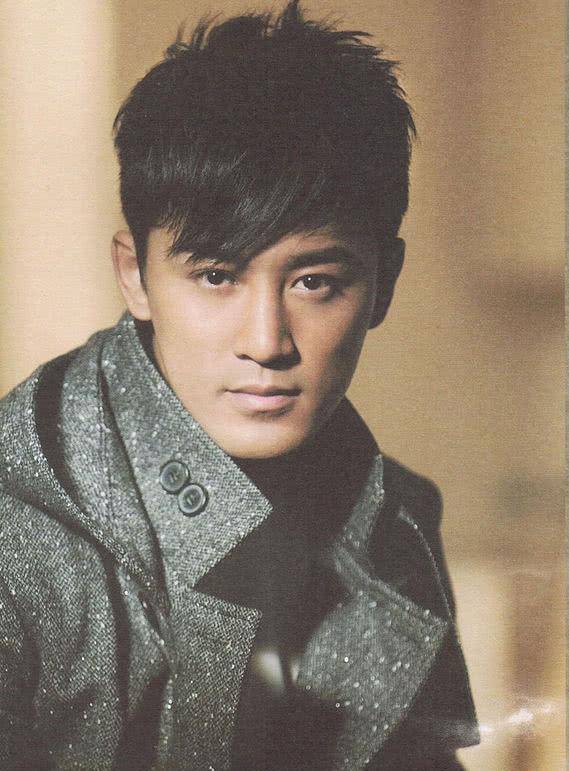 5位名字中带"峰"的男明星,冯绍峰第三,公认最帅的是他_李易峰_吴青峰