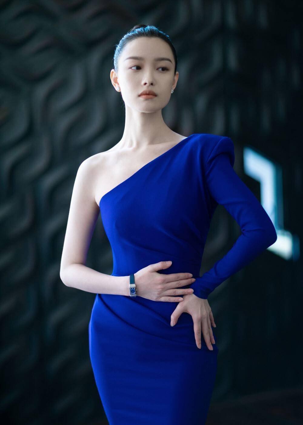 运动员出身的倪妮,又变高级了,网友发现她家房子更高级_生活_时尚