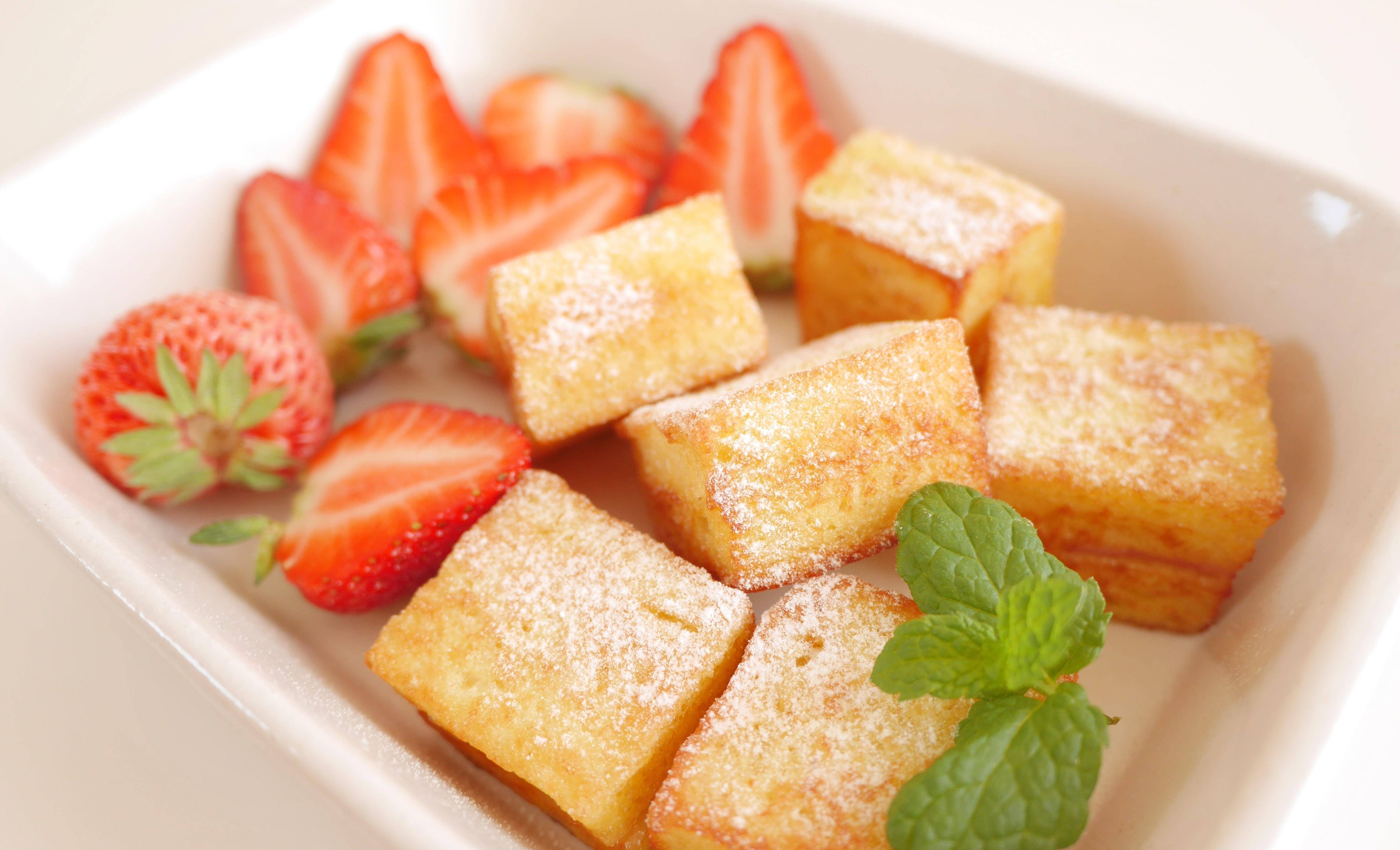 港式茶餐厅里的经典美食,一口西多士,简单易做,在家轻松做起来_小方块