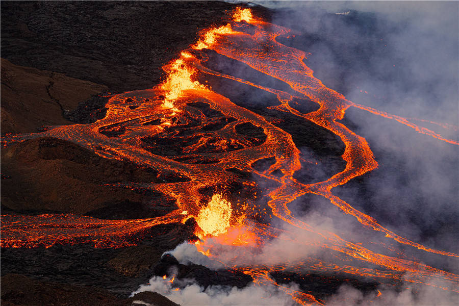 夏威夷冒納羅亞火山噴發_警告_通知_photo