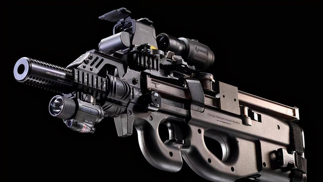 赫斯塔尔公司于90年代初推向市场的,它其实就是冲锋枪和手枪的混合物