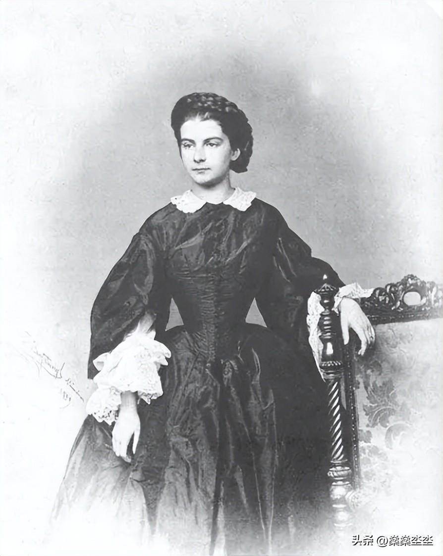 茜茜公主的妹妹玛丽,嫁入王室之后,迎来了漫长又波折的人生_弗朗西斯