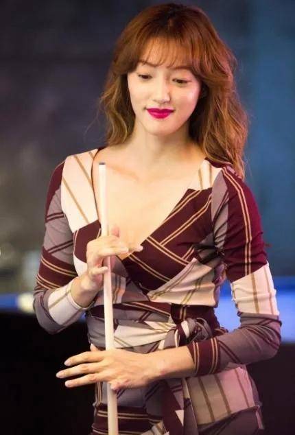 韩国女星李艾儿,身材性感,却始终甘愿做一名配角_魅力_角色_观众