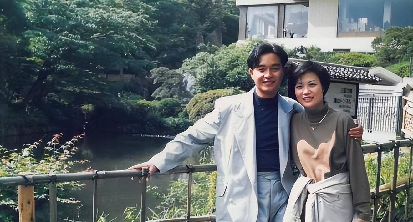 纵有至爱唐鹤德陪伴,为何张国荣还要自杀?