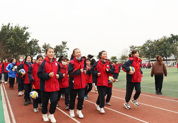 敖平雅居乐小学举行2022年冬季长跑活动启动仪式_运动_师生_阳光